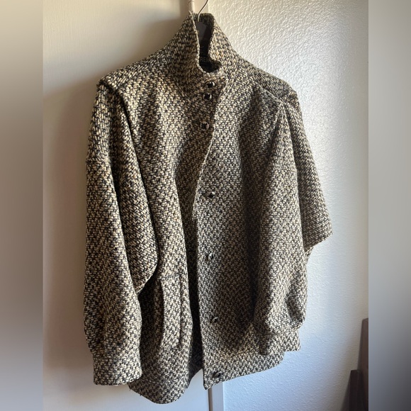Karen Jackets & Blazers - Vintage 100% Wool Coat Houndstooth Grey and Tan KAREN brand